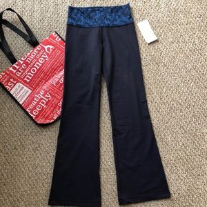 ♥️LAST DAY❤️ NWT LULULEMON ATHLETICA GROOVE PANT 6
